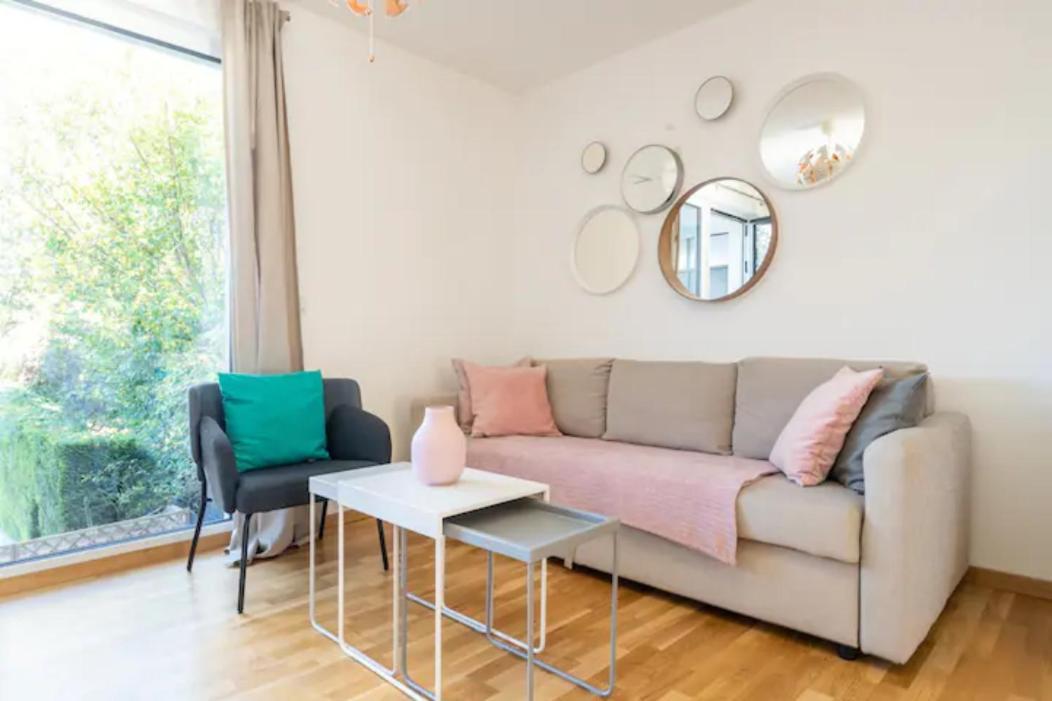 Near Lake Fully Furnished Beautiful Apartment Vienna Esterno foto