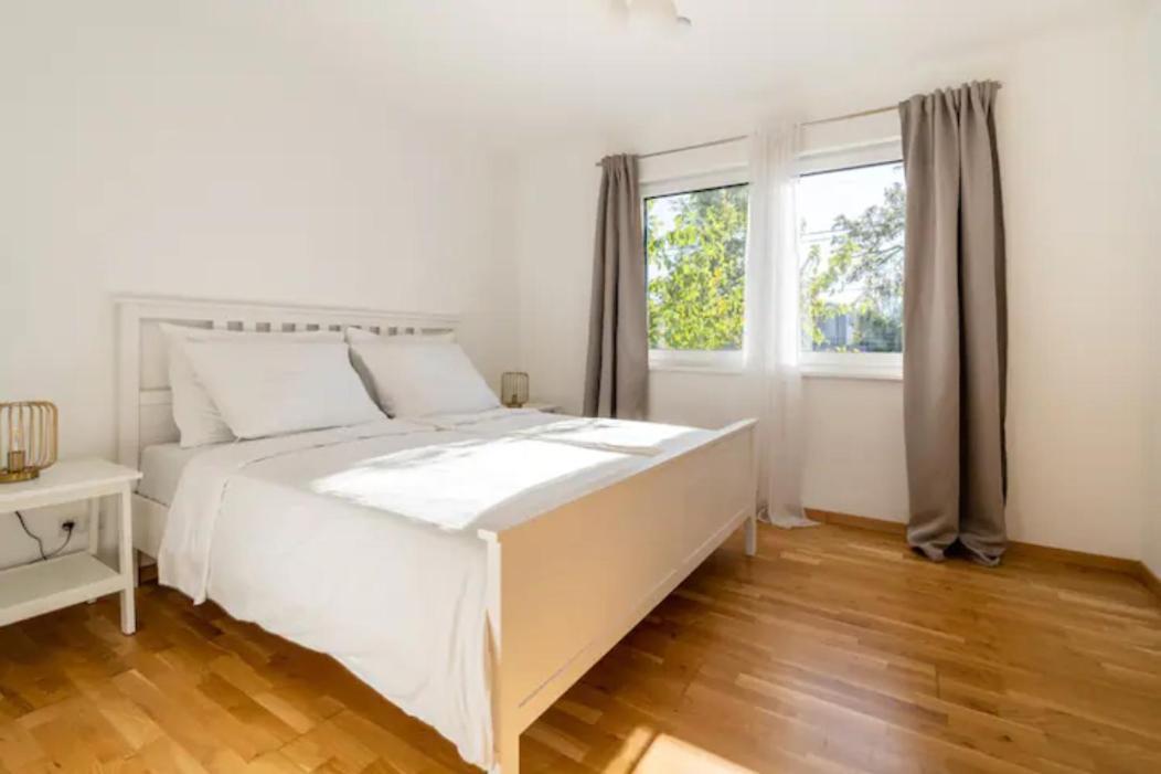 Near Lake Fully Furnished Beautiful Apartment Vienna Esterno foto