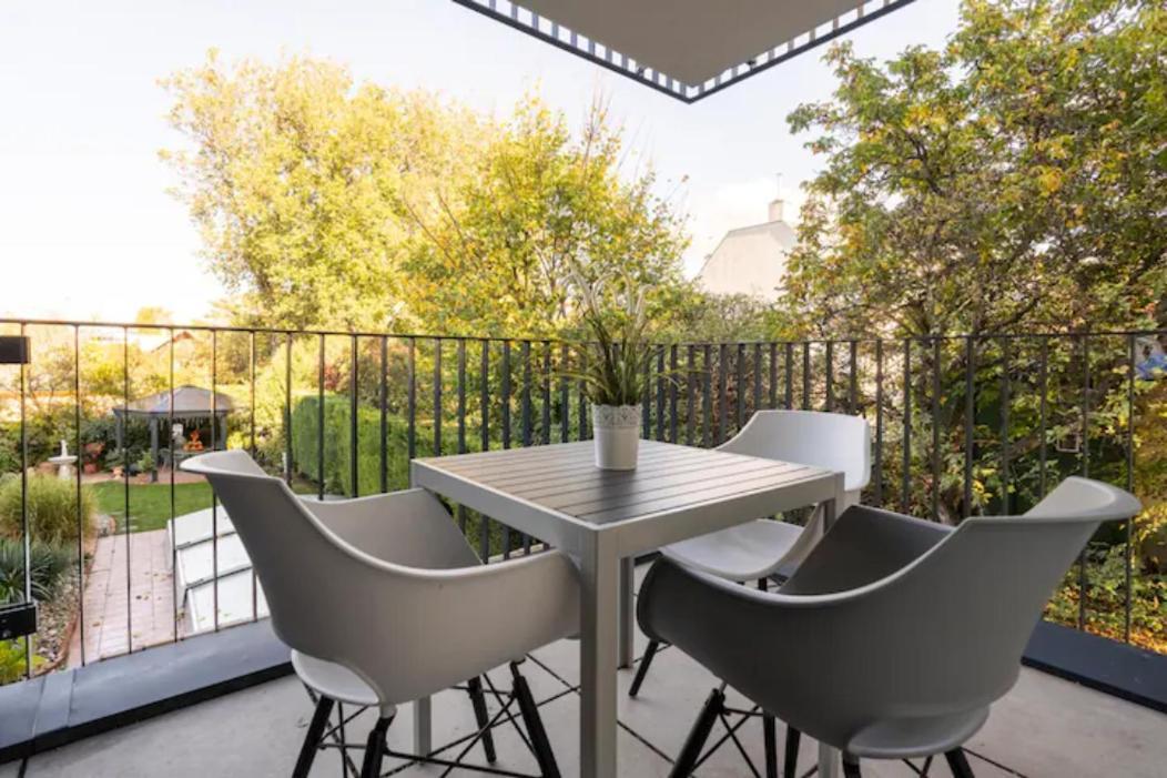 Near Lake Fully Furnished Beautiful Apartment Vienna Esterno foto